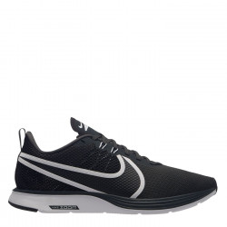 Nike Zoom Strike 2 Trainers Mens